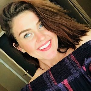 Meet your Posher, Cara